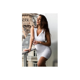 Robe blanche sensuelle avec capuche et bandeau poitrine Adriana 